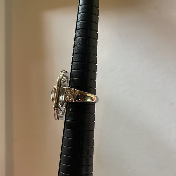 Square Bling Ring - Picture 6 of 7